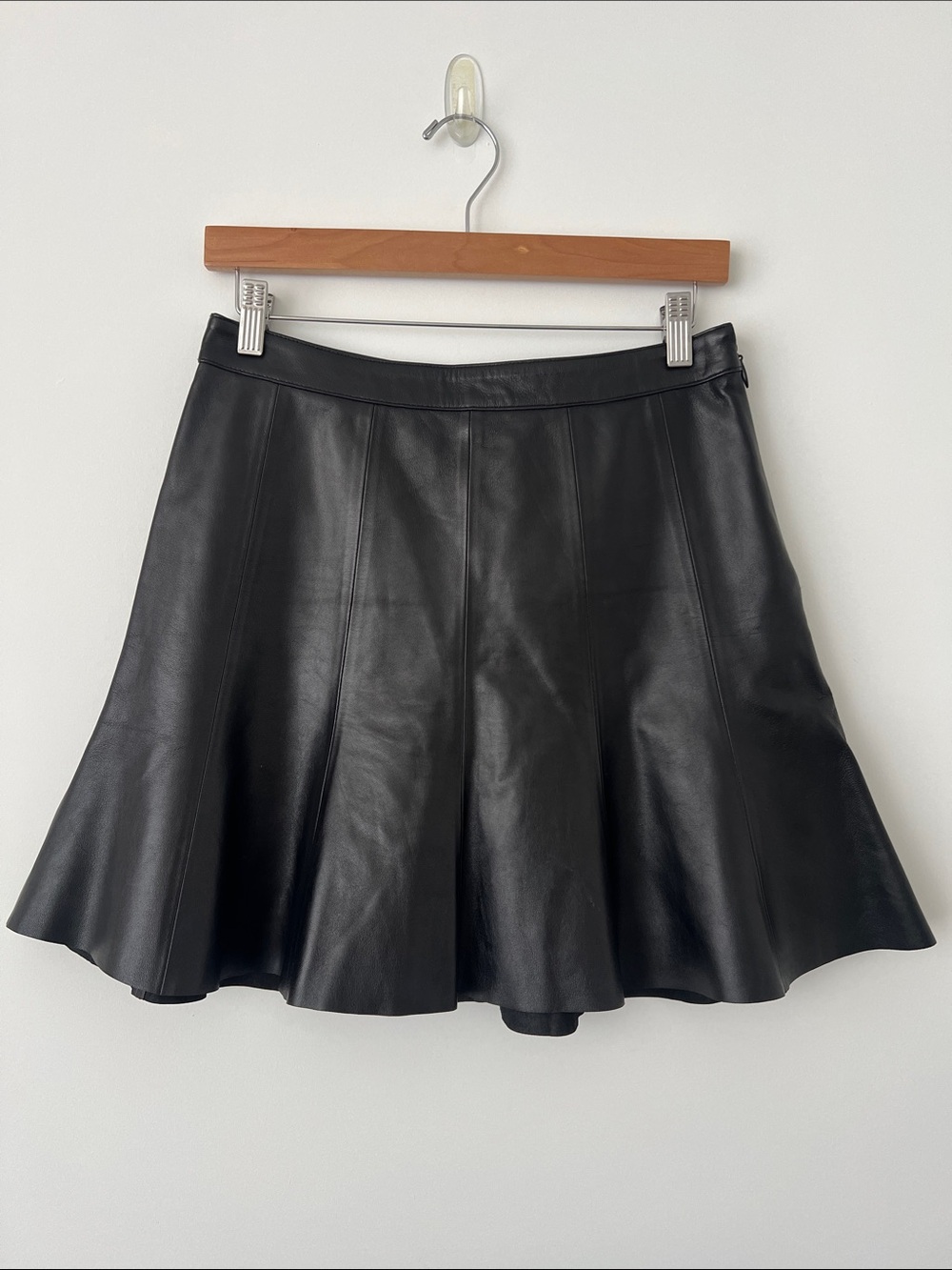 BANANA REPUBLIC - A-line Genuine Lamb Leather Mini Skirt - size 2